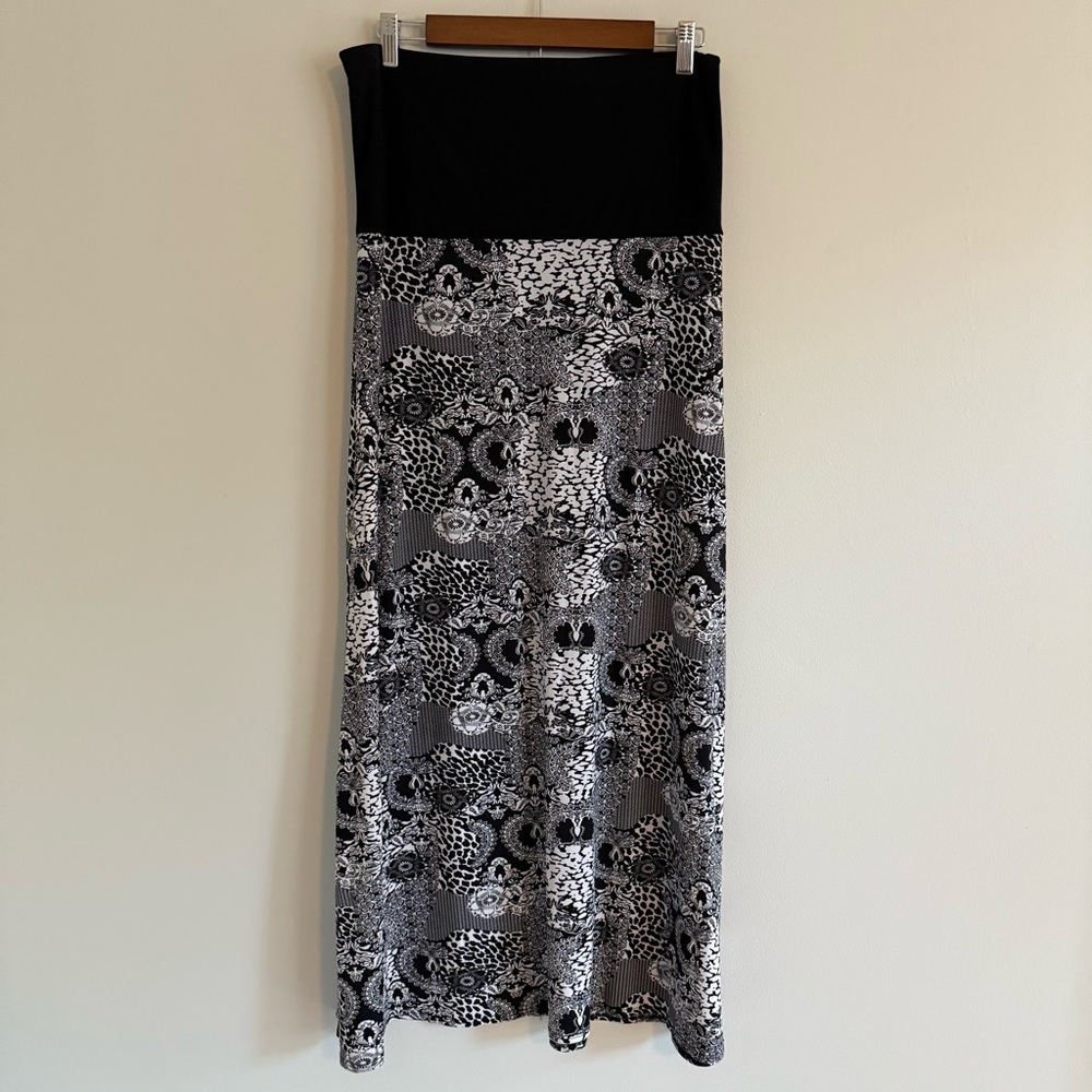 J.B.S. Black and White Patterned Maxi Skirt - Picture 2 of 6